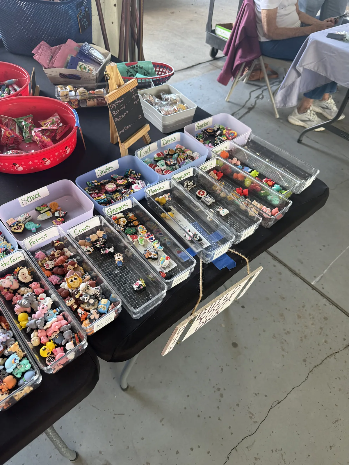 The colorful Pink Key Creations bead bar